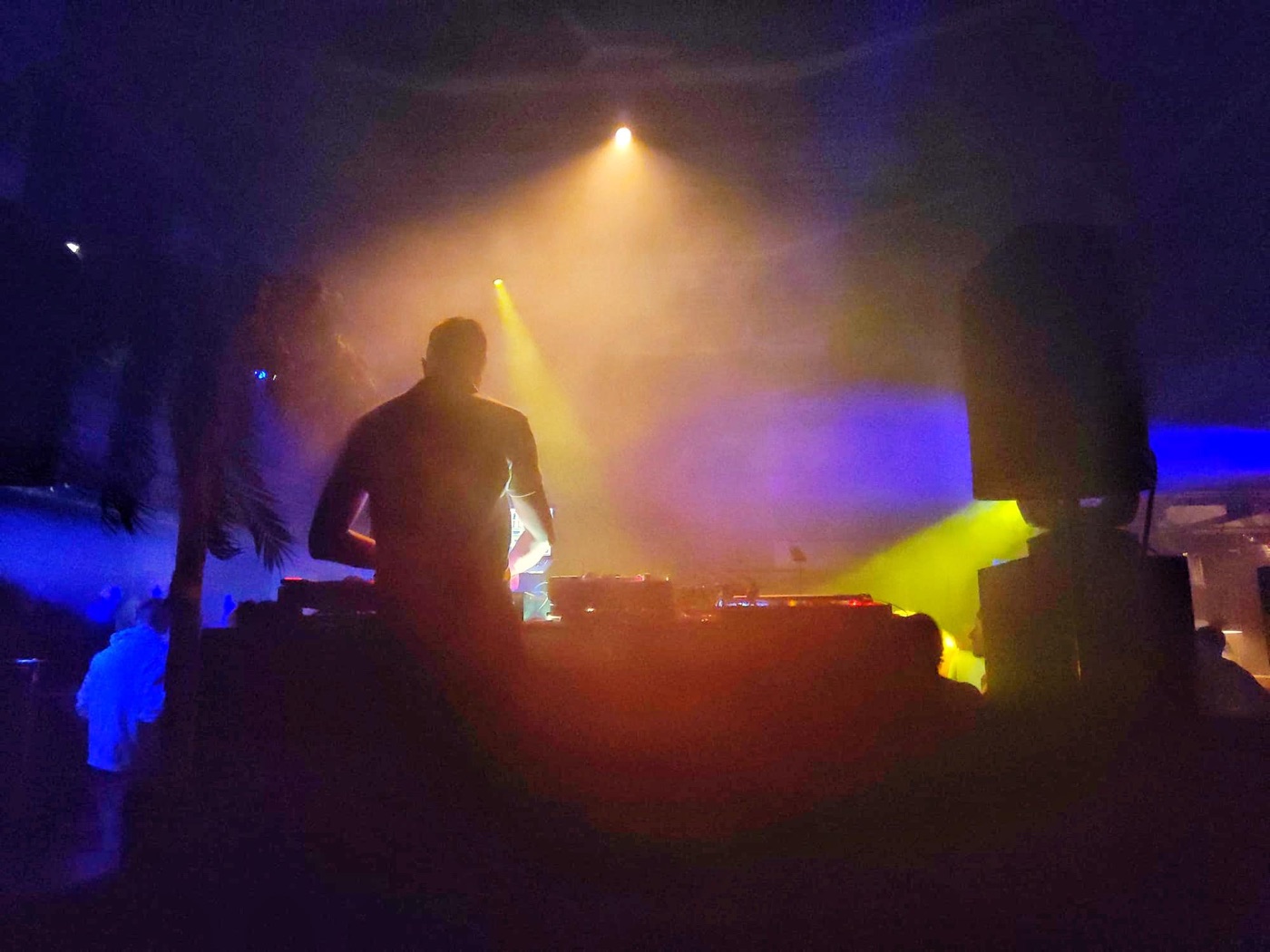 DJ Iliraga Live Performance